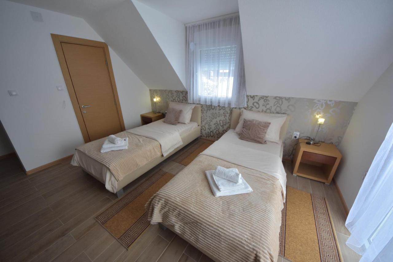 Luznjanin Restoran I Sobe Hotel Josanicka Banja Kültér fotó